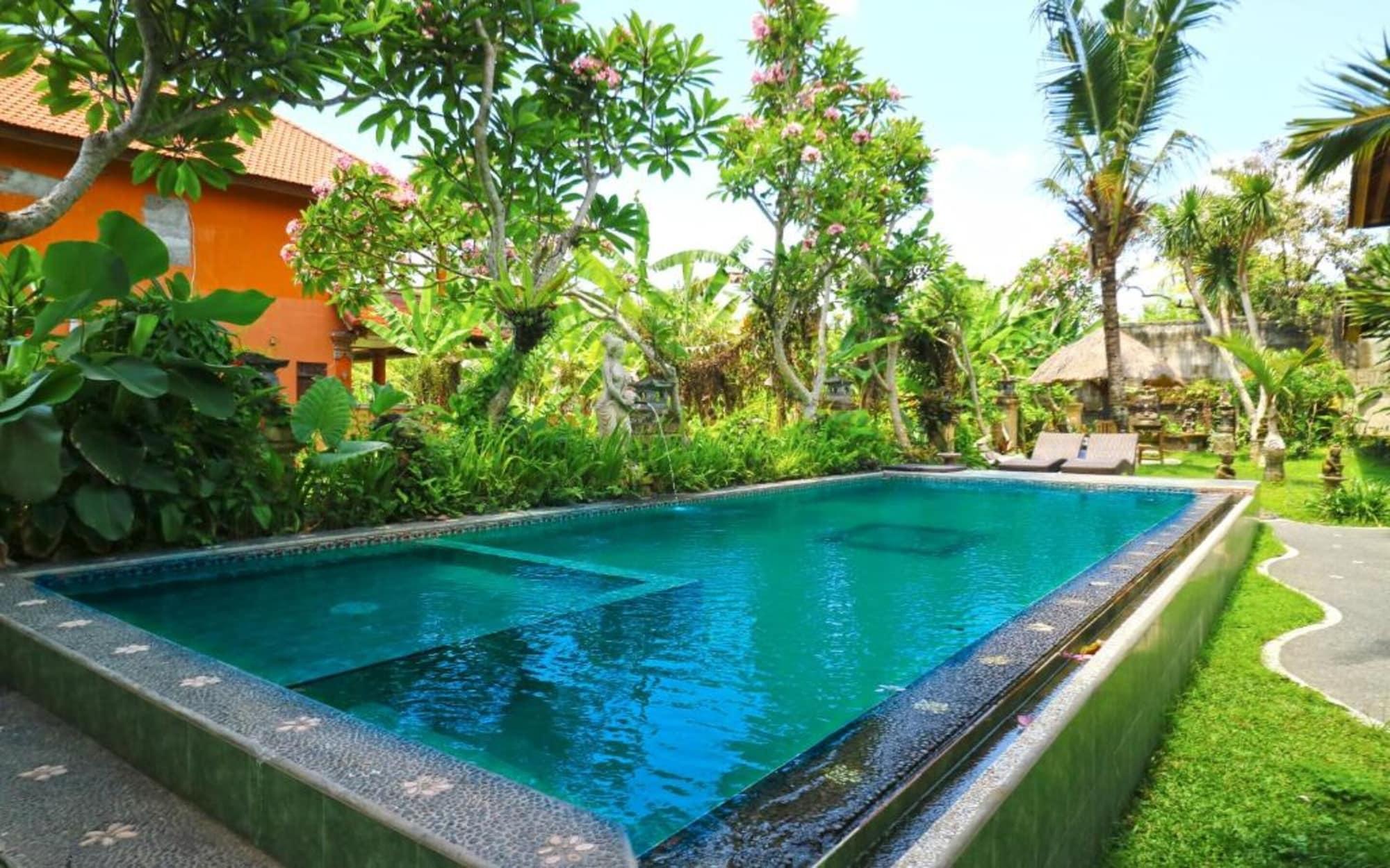 Ubud Kerta City Hotel Экстерьер фото